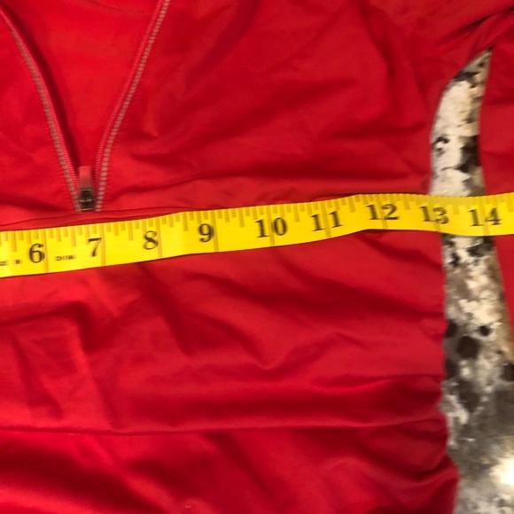 Athleta Hot Shot Performance Top W/ Ruching - Picture 10 of 13